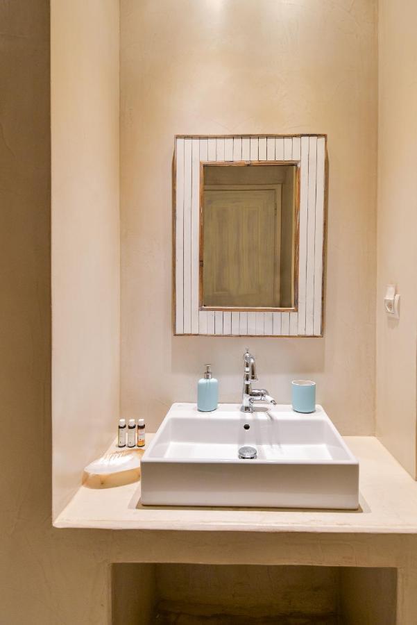 White Memories, Seafront Luxury Apartment Mykonos Mykonos Town Экстерьер фото